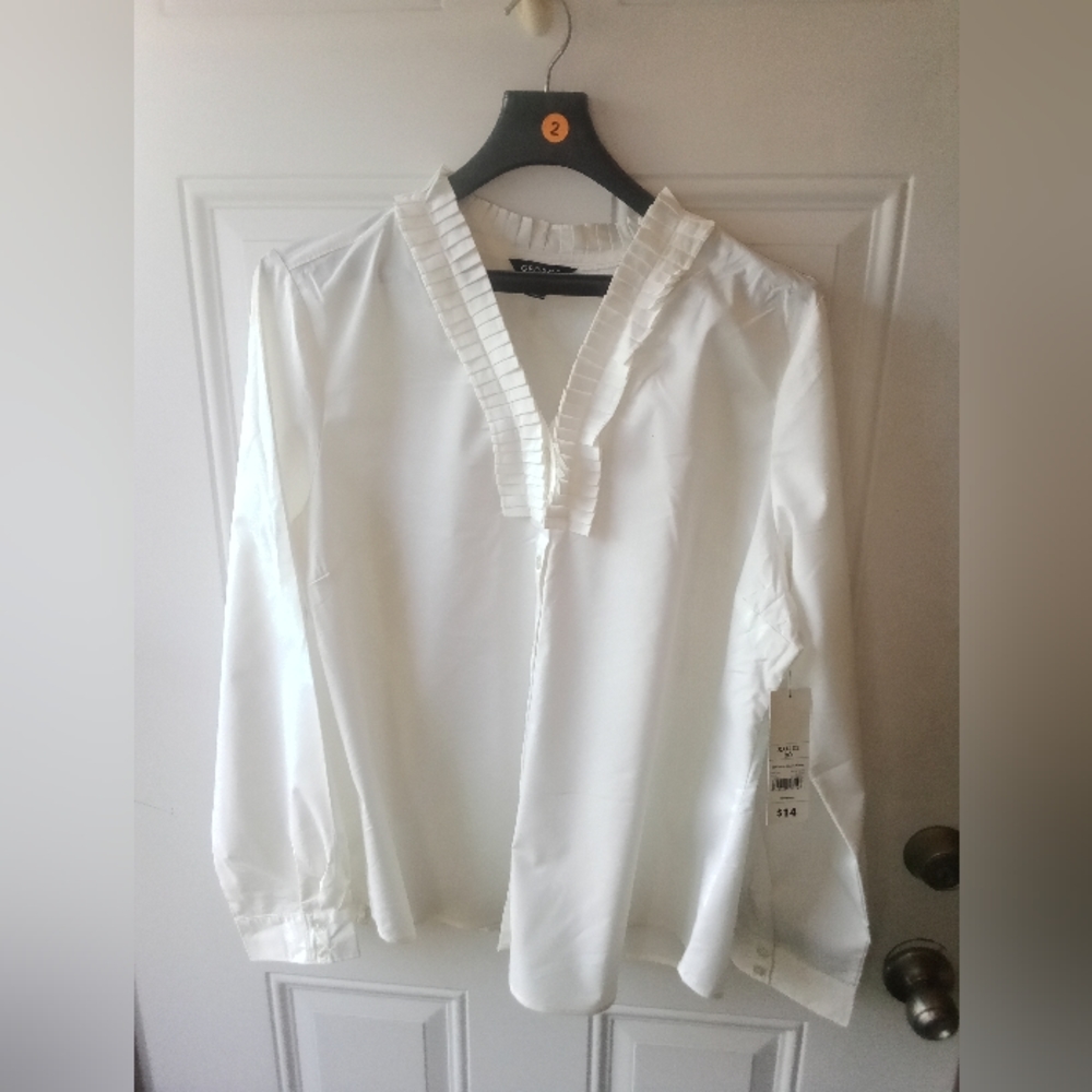White Pleated Collar Blouse